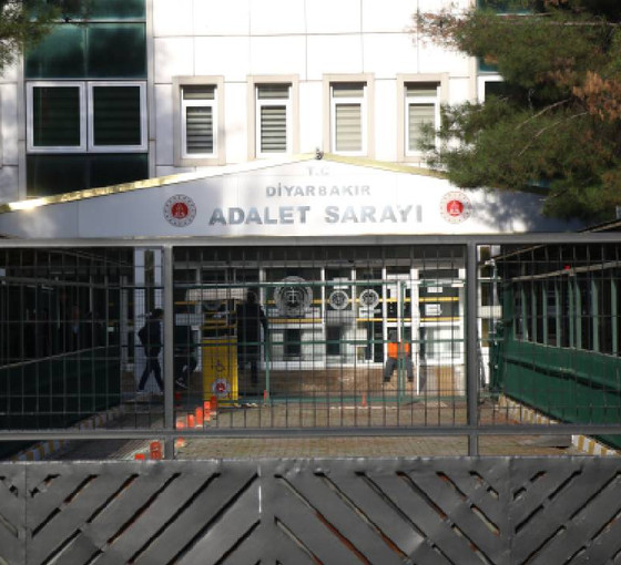 Diyarbakır'da üç siyasetçiye tahliye kararı