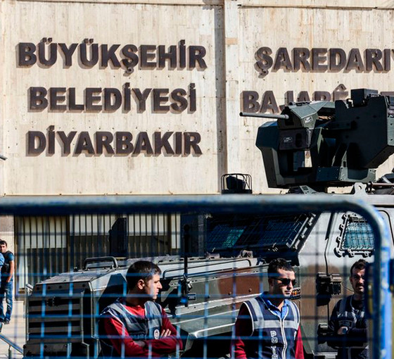 Diyarbekir kolonisinden notlar ve Amed Belediyesi