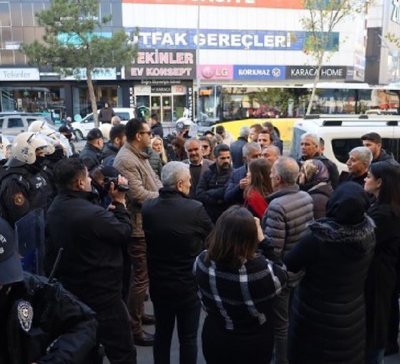 Batman'da DEM Partili belediye meclis üyelerinden kayyım hakkında suç duyurusu