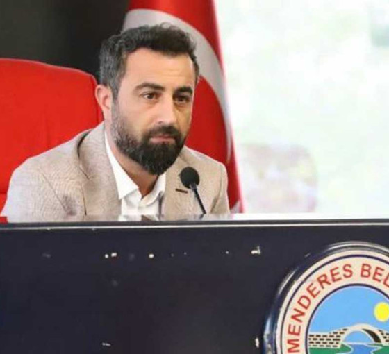 Menderes Belediye Başkan Yardımcısı makamında saldırıya uğradı