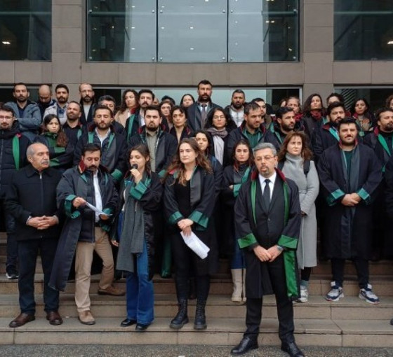 ÖHD'li avukat Sarsılmaz'ın tutukluğuna itiraz edildi: Avukatlar 1000 imza topladı