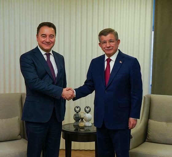 Ali Babacan, Ahmet Davutoğlu'nu ziyaret etti