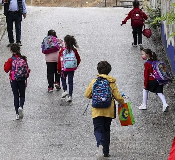Okullarda kılık kıyafet yönetmeliği değişti