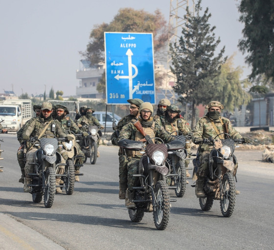 İran, Suriye'deki yeni liderlikle 'doğrudan iletişim hattı açtı' iddiası