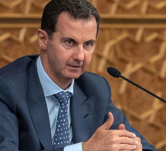 Rusya: Esad, barışçıl iktidar devri talimatı verip ülkeyi terk etti
