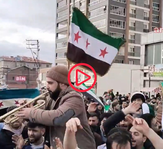 Ankara'daki Suriyelilerden kutlama
