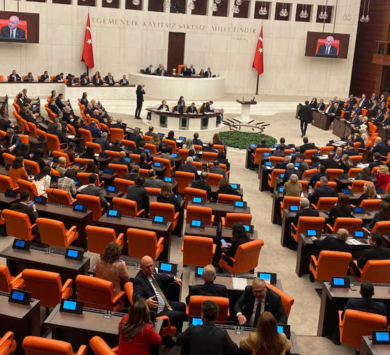2025 bütçe görüşmeleri başladı: 'Halkın değil rantın bütçesi'