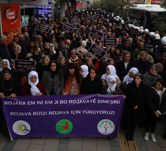 Rojava'daki saldırılar protesto edildi