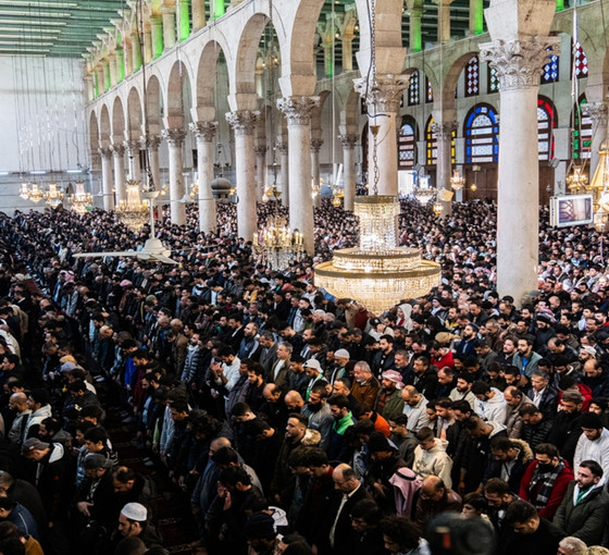 Esad sonrası Şam'daki Emevi Camii'nde ilk cuma: Colani de katılacak