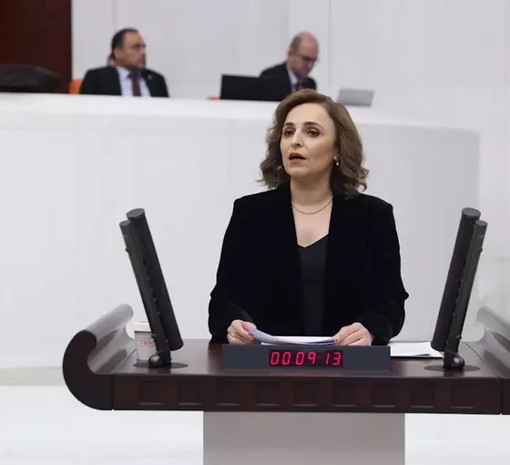 MHP'li Adan 'izin' verdi: Ayşegül Doğan konuşmasına Kürtçe selamla başladı