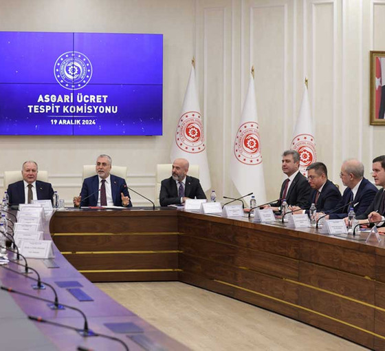 Üçüncü asgari ücret toplantısında da rakam konuşulmadı: Bakan ve TÜRK-İŞ'ten açıklama