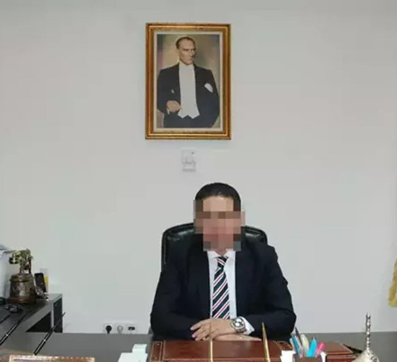 Diyarbakır'da 'bıçak parası' isteyen doçent irtikap suçundan tutuklandı