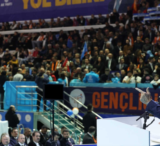 Erdoğan: Özgür Özel güldürüyordu, artık komik bile değil, kırdığı potlar buradan Halep'e yol olur