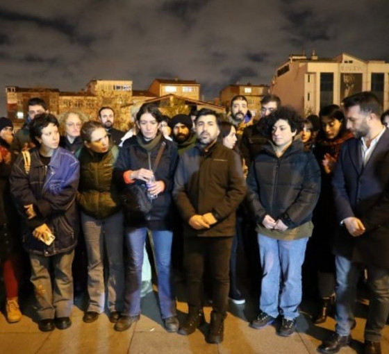 Serbest bırakılan gazeteciler anlattı: Gözaltında bizi 'sarı torbalarla', yani ölümle tehdit ettiler