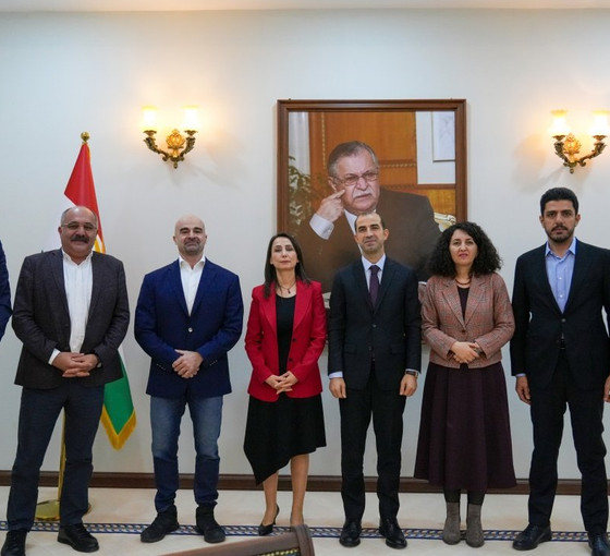 DEM Parti ve DBP heyeti, YNK lideri Talabani'yle görüştü