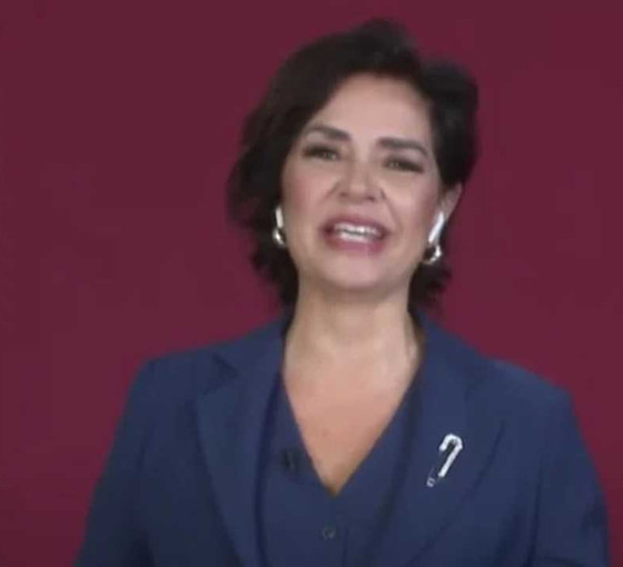 Ev hapsindeki Özlem Gürses'ten yayın: Hakikati söylemekten asla geri durmadan ekranlardayız
