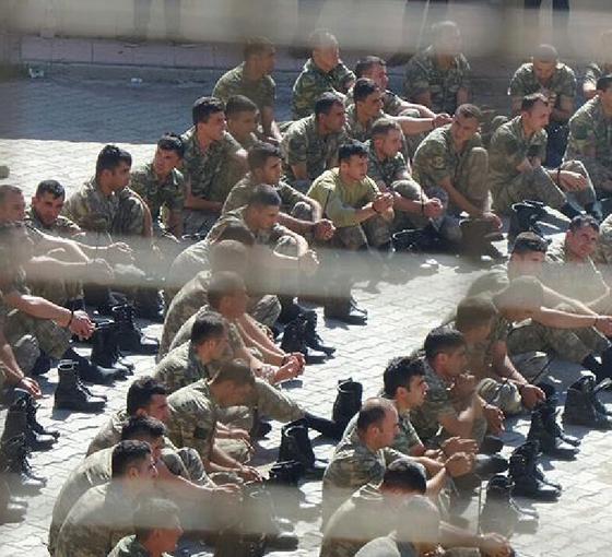 Yargıtay, darbe girişimi nedeniyle müebbet hapse çarptırılan 31 erin tahliyesine hükmetti