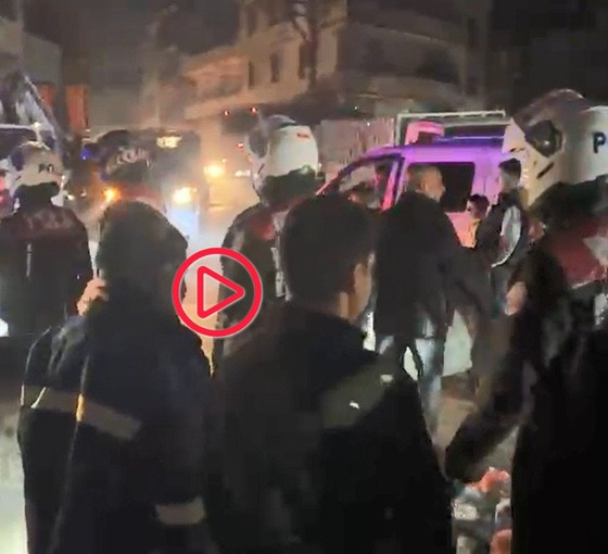 Urfa'da DEDAŞ protestosu: Caddeyi trafiğe kapatıp oturma eylemi yaptılar