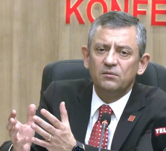 Özgür Özel HAK-İŞ’i ziyaret etti: Mademki bu asgari ücretle geçim olmaz, o zaman seçim olmalı