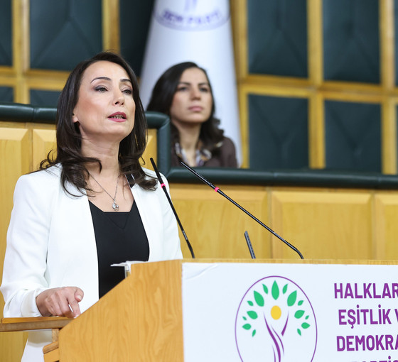 Hatimoğulları, Suriye'de HTŞ'ye bağlı güçlerin Alevilere ateş açmasına tepki gösterdi