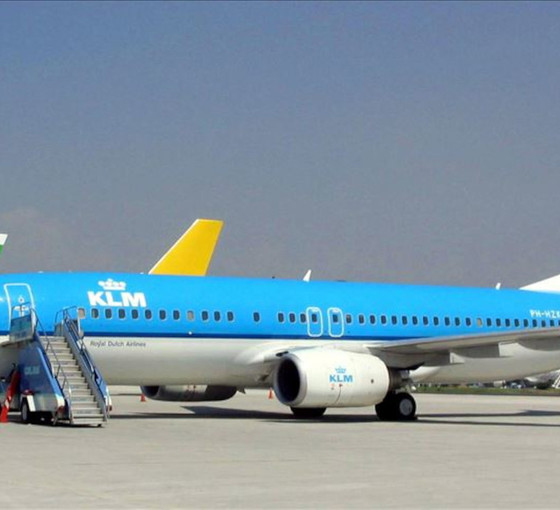 Norveç'ten Hollanda'ya giden yolcu uçağı, acil iniş sırasında pistten çıktı