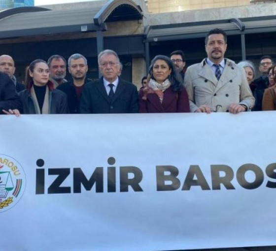 İzmir Barosu’ndan 'tehditlere’ karşı suç duyurusu: Avukatlara şiddete dikkat çekildi