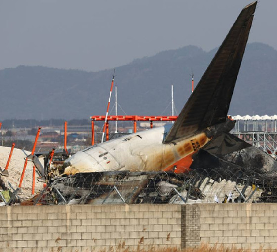 179 kişinin öldüğü uçak kazasının ardından, Güney Kore'deki Boeing 737-800'ler kapsamlı güvenlik denetimine alındı