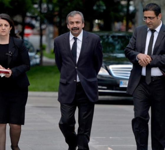İdris Baluken ‘geçmiş süreci’ değerlendirdi, ‘yasallık’ vurgusu yaptı