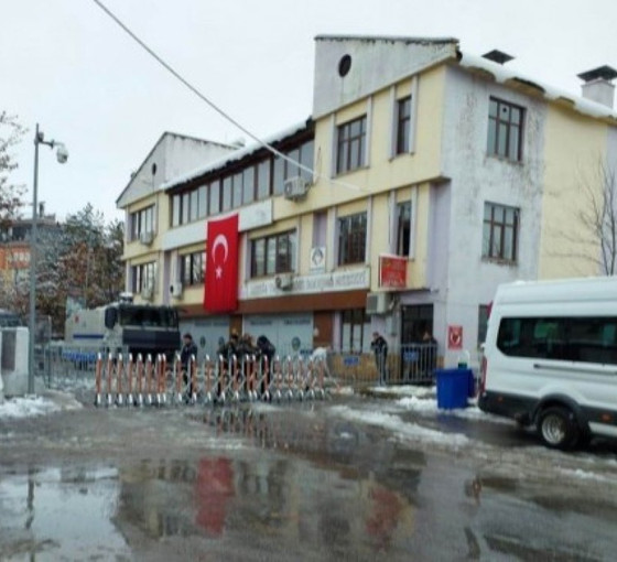Dersim kayyımı dokuz kişiyi işten çıkardı