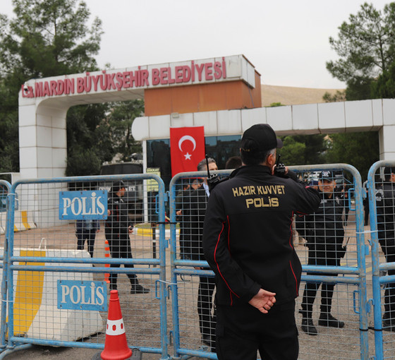 Mardin'de kayyım 26 işçiyi daha işten çıkardı