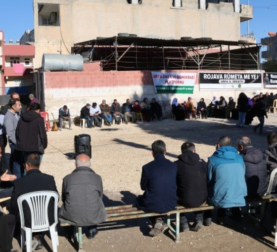 Kobanê sınırında nöbet 10'uncu günde sürüyor