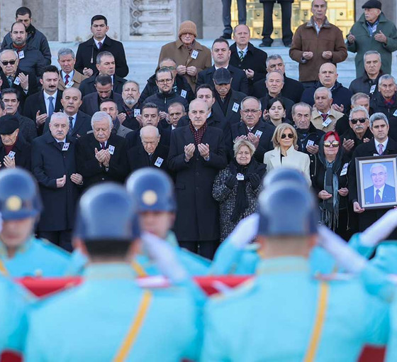 Eski Başbakan Yardımcısı Menteşe için TBMM'de cenaze töreni