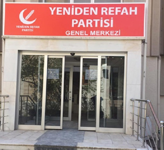 Yeniden Refah'tan 'istifa' açıklaması: Başka partilere geçişlerin önü kesilmeli