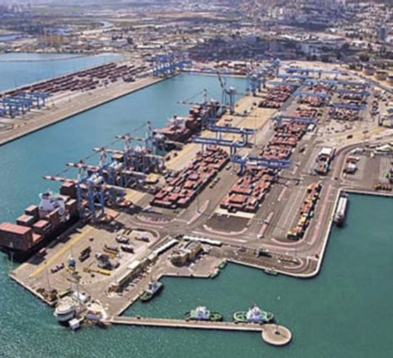 İsrail medyası: Hayfa Körfezi'ndeki petrol rafinerisi yakınında büyük patlama meydana geldi
