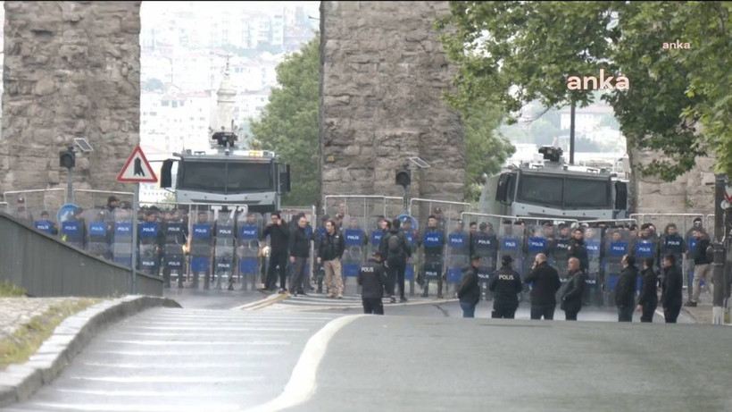 İstanbul'da 1 Mayıs sıkıyönetimi: Taksim işçilere yine kapalı - Resim: 7