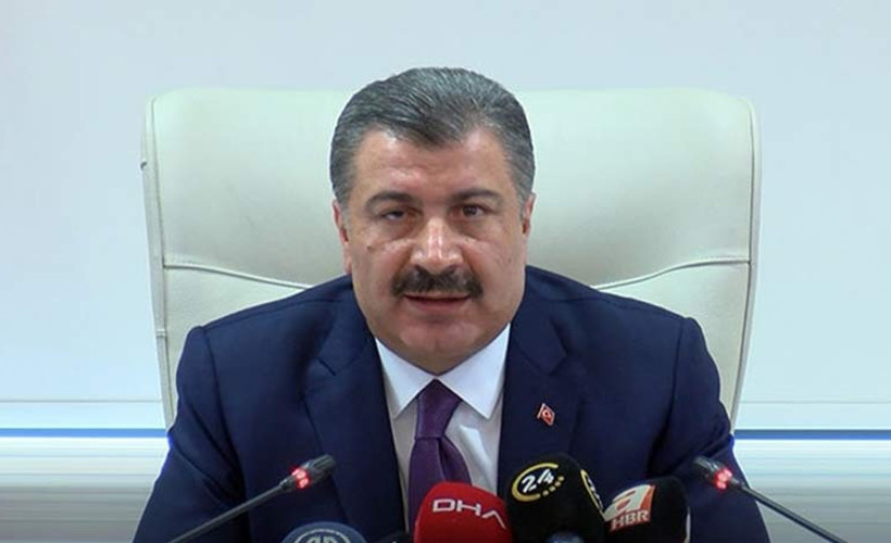 Koca: Yurt dışından dönenler potansiyel korona taşıyıcısı