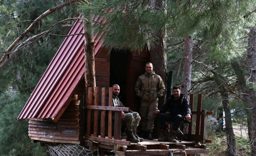 Koronavirüsten korunmak için 7 gündür ormandalar