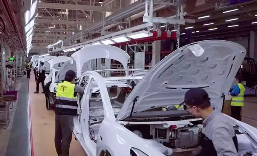 Koronavirüsten etkilenen Tesla, kiraları ödeyemiyor