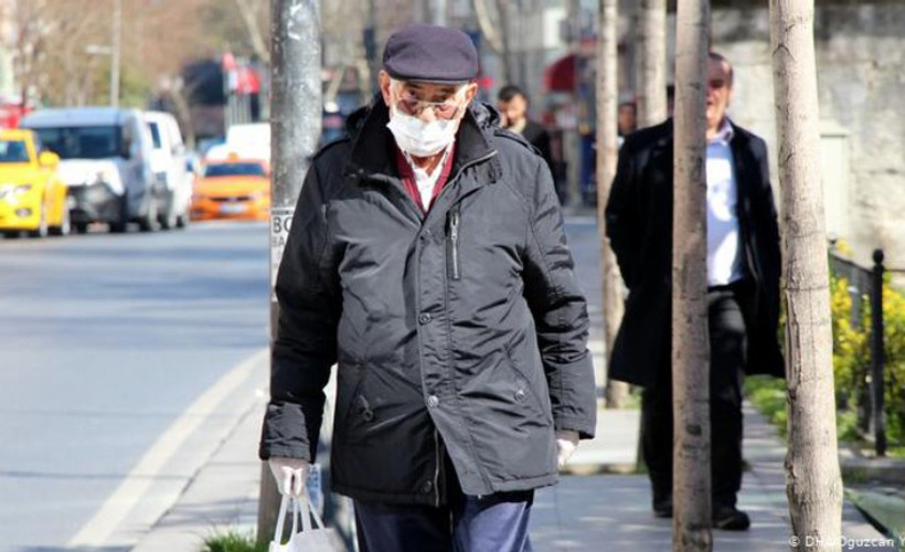 65+ Yaşlı Hakları Derneği: Sokağa çıkma yasağı yeniden düzenlensin
