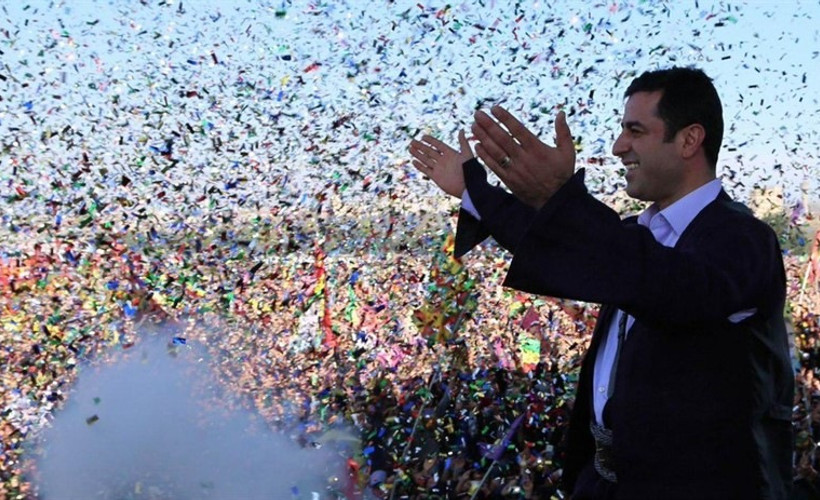 Demirtaş’tan Kardeş Aile Kampanyası'na destek çağrısı