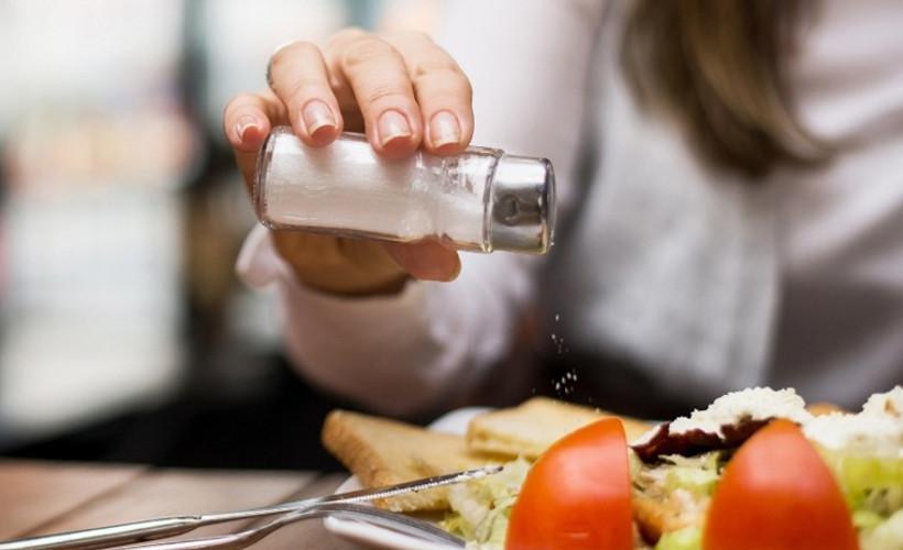 Restoranlarda salata büfeleri kaldırıldı, masalara tuzluk dahi konmayacak