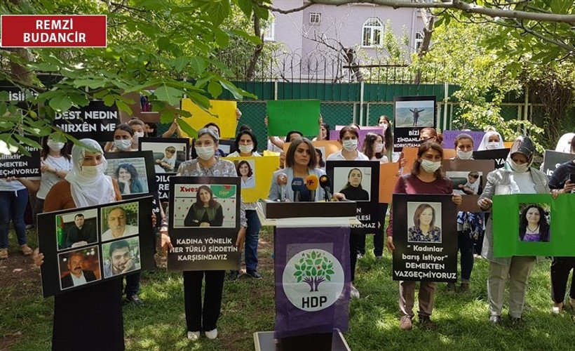 Kadınlara 'Niye Gülistan Doku nerede pankartı taşıdınız' diye soruldu