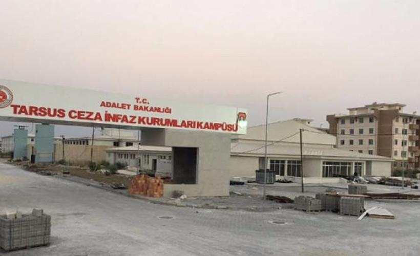 Kadın tutuklulara sevk sırasında darp