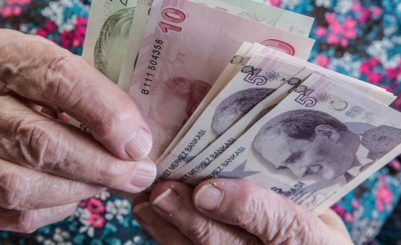 Emekliler bayram ikramiyelerinde yaşanan kaybın telafisini istiyor