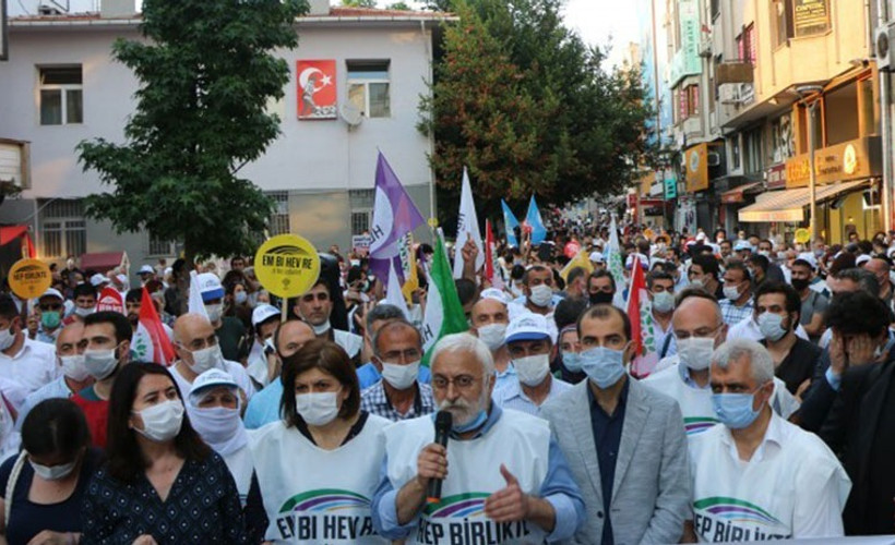Oluç: İstanbul Valisi bizi buradan ileriye yürütmeyerek anayasal suç işlemiştir