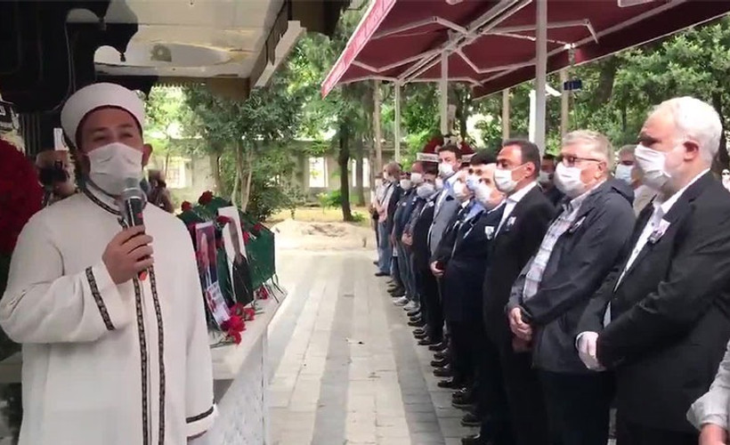 Hamdi Gezmiş için helallik isteyen imam: Yüce Rabbim Deniz ağabeyimize gani gani rahmet eylesin