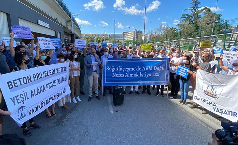 CHP'liler 'Söğütlüçeşme’de AVM istemiyoruz' eylemi yaptı