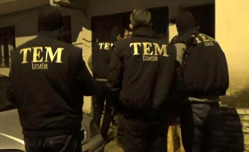 İzmir’de ev baskınları: Gözaltılar var