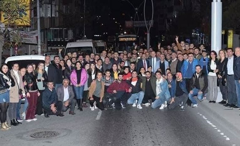 AKP'liler esnaf ziyareti yapan CHP'lilere saldırdı