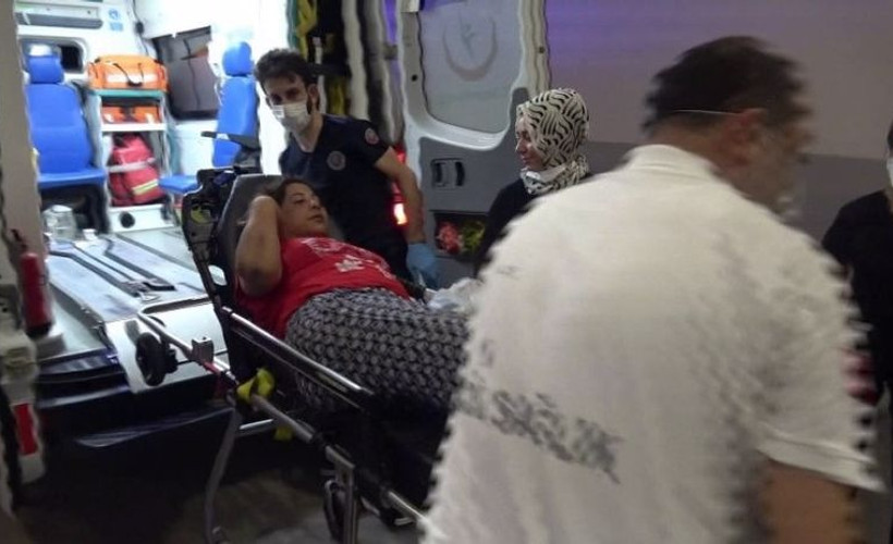 Tacize direnen kadını darp edip seyir halindeki otomobilden attı